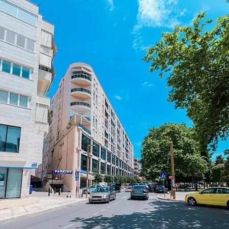 Loris 302 * Durres